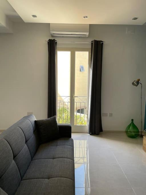 Sunset Apt Modern 1 Bedroom Apt Near The Beach Birzebbuga Exterior foto